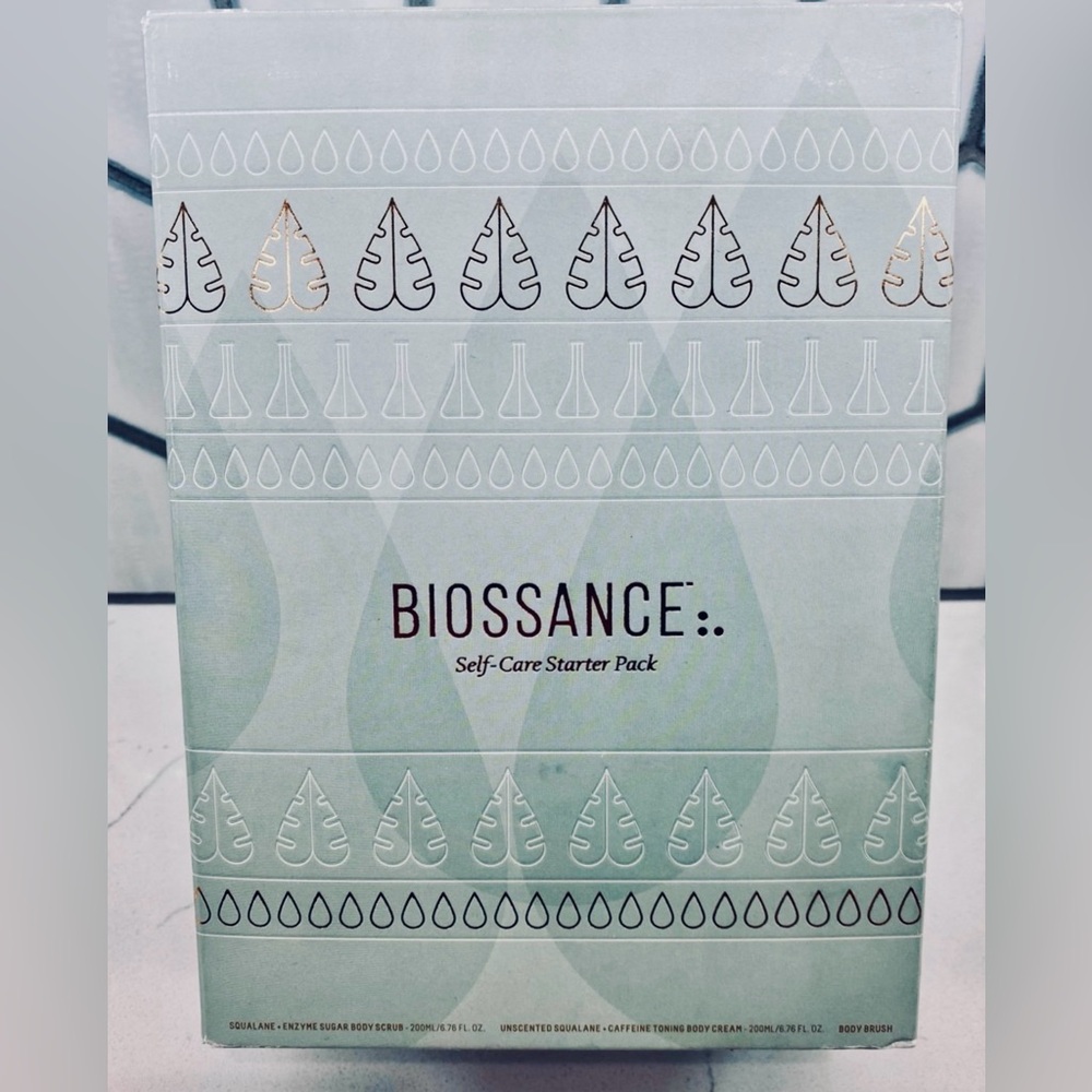BIOSSANCE Self Care Kit | Full Size Squalane Body Scrub & Cream + Body Brush - Picture 4 of 4